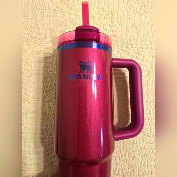 NIB Stanley Berry Truffle Limited Edition Valentines H20 Quencher Tumbler 30 Oz - Picture 10 of 11